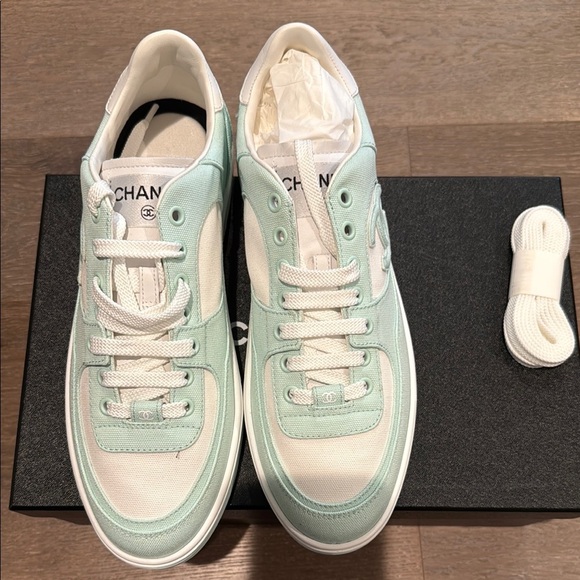 New CHANEL 24C Cruise 2024 Light Turquoise Trainers Sneakers - Picture 8 of 9